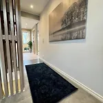 Exclusive Apartment, Location In * برغن