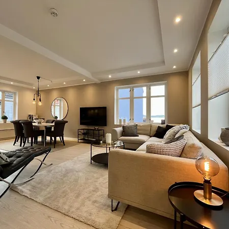 Exclusive Apartment, Location In