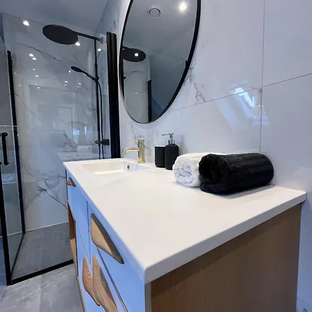 Lägenhet Exclusive Apartment, Location In
