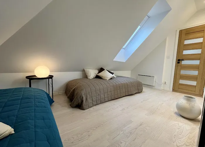 Exclusive Apartment, Location In