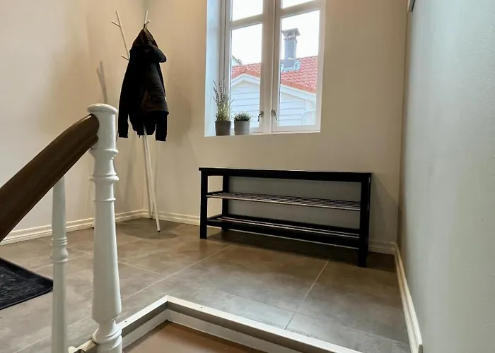 Exclusive Apartment, Location In